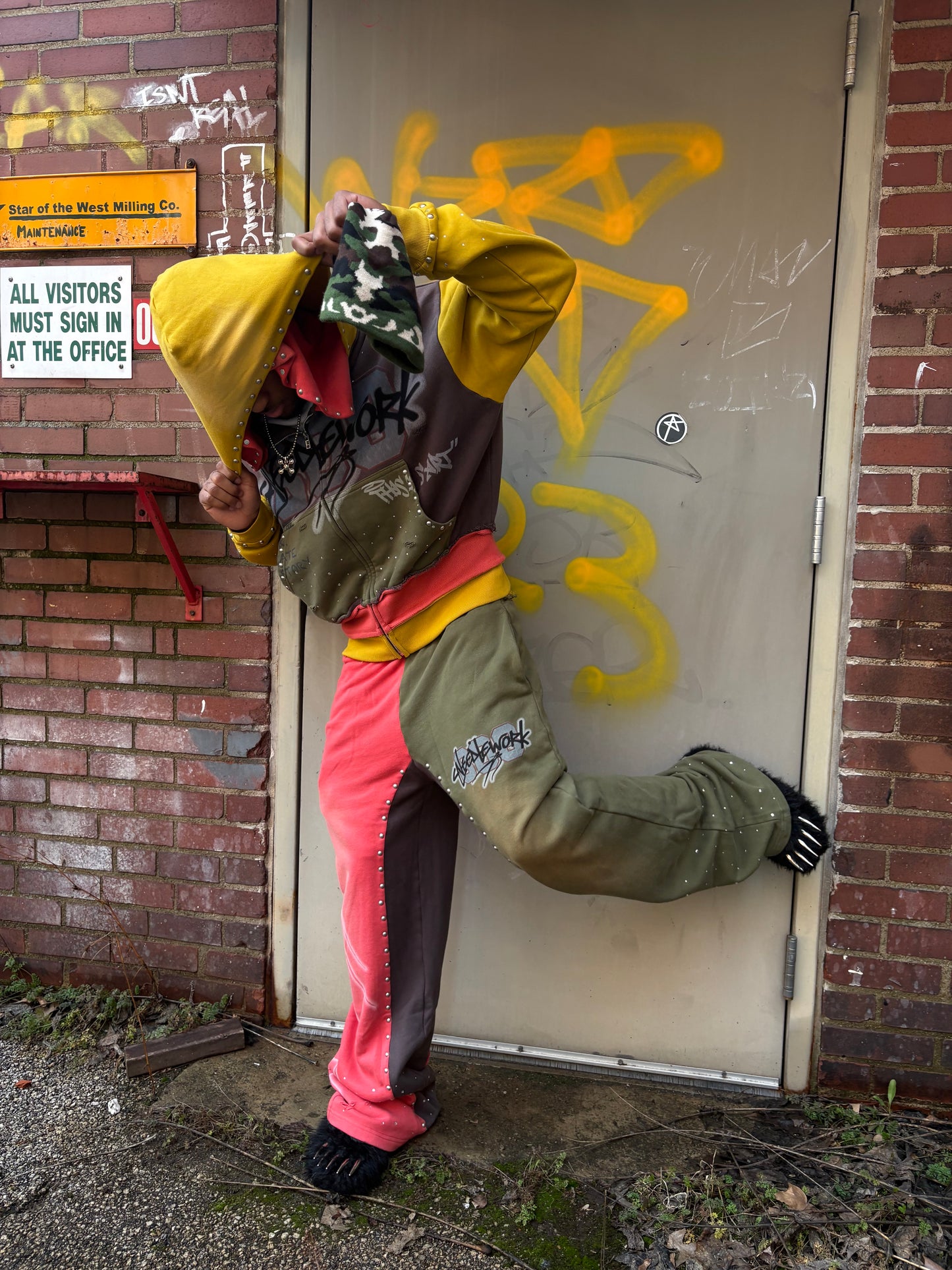 This is Art Zip-up Multicolor