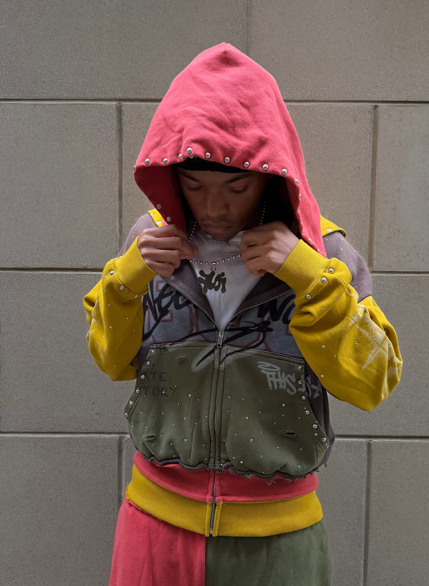This is Art Zip-up Multicolor