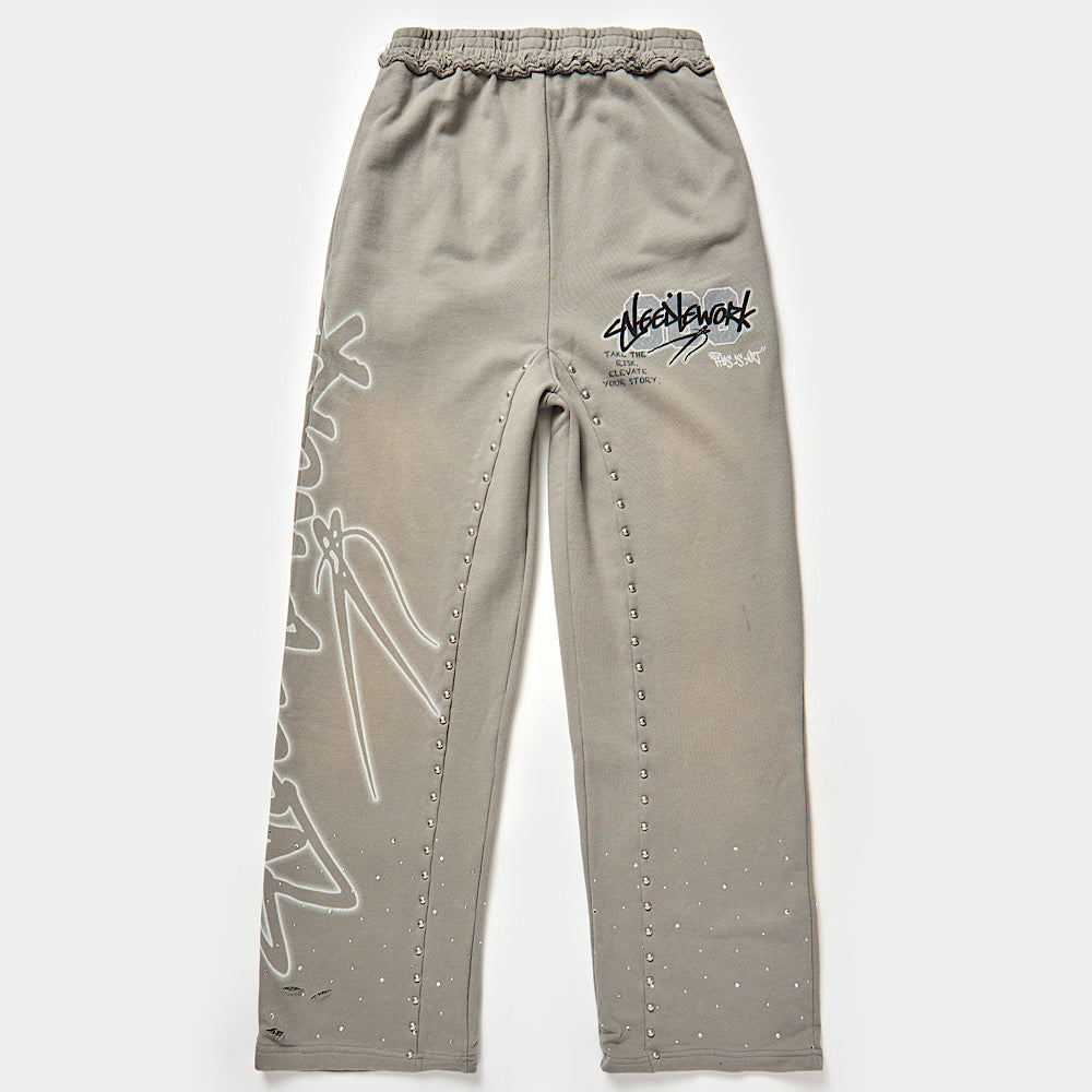 This is Art Jogger Gray