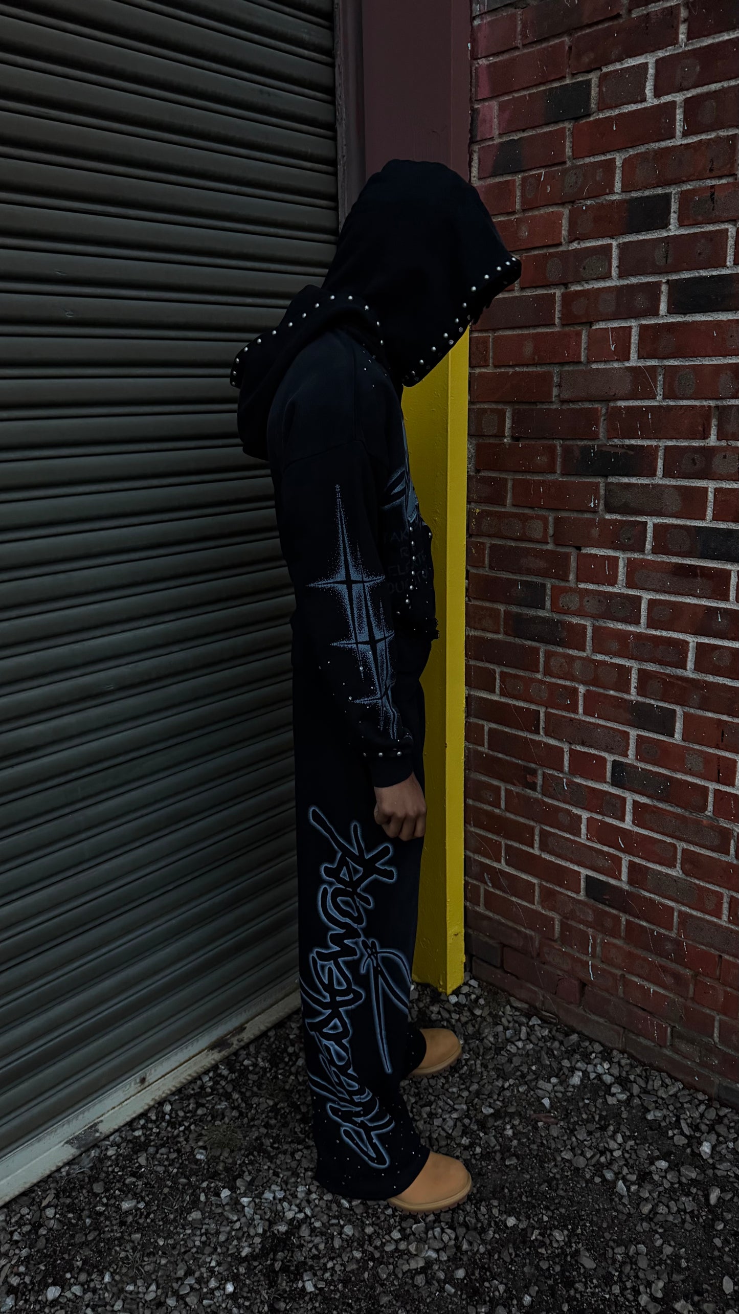 This is Art Double Hoodie Zip-Up Black
