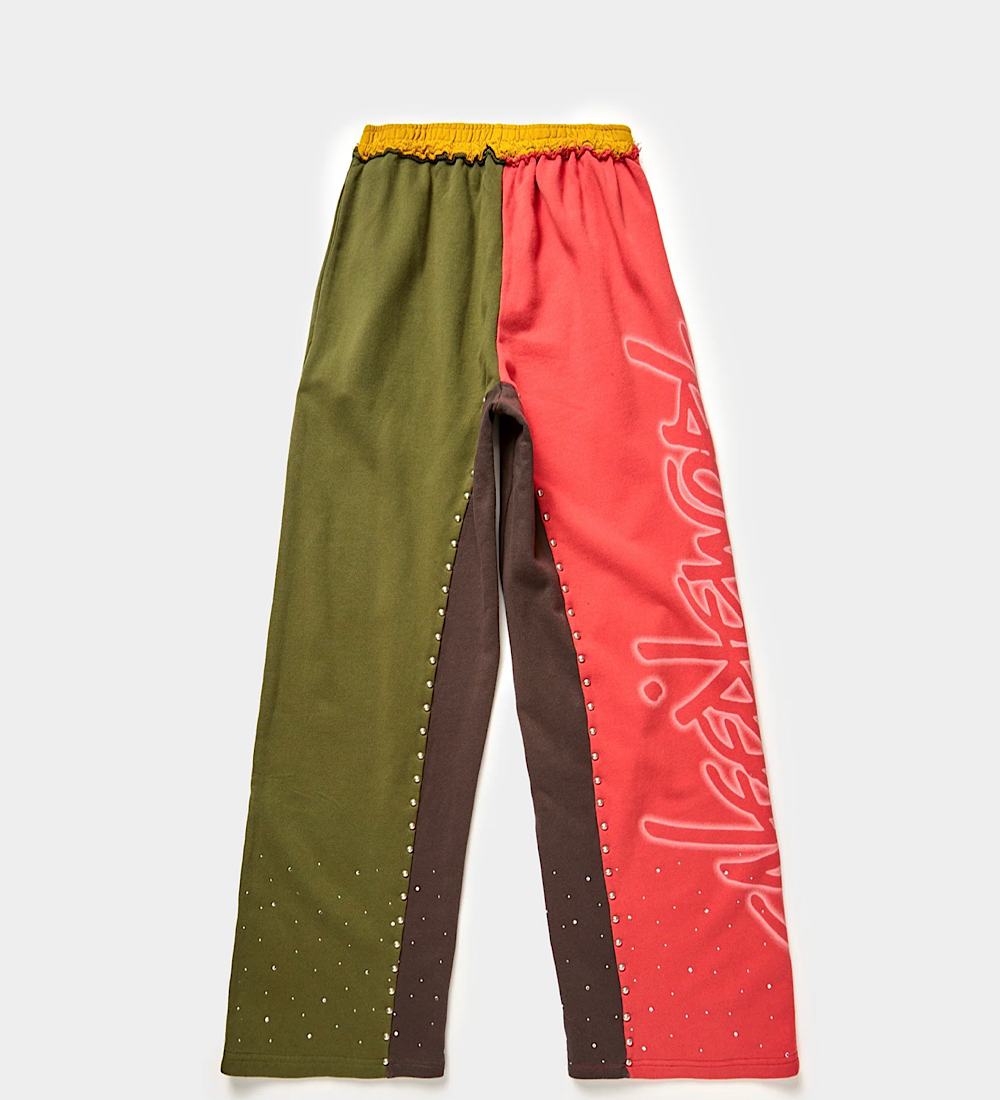 This is Art Jogger Multi